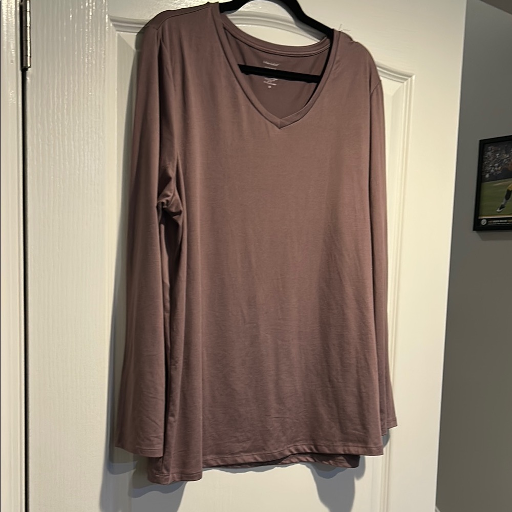 V-Neck Long Sleeve Top in Mauve